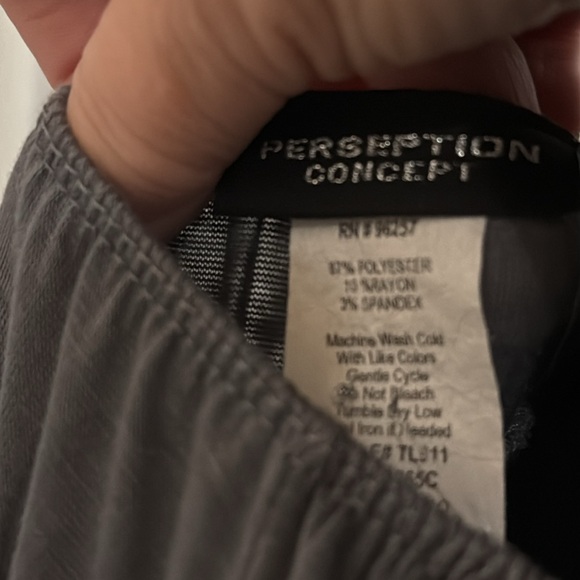 Perception Concept Short Sleeve Top/Blouse. Size Medium. - Picture 15 of 15